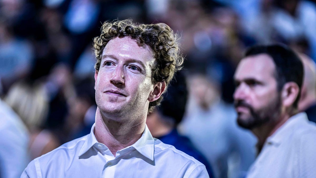 Zuckerberg: Builder, Not Activist Against Government